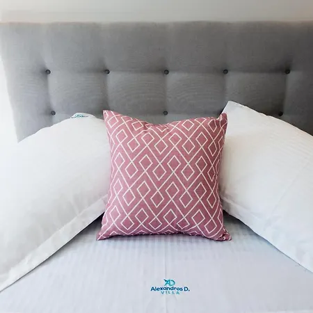 Willa Ad Homes *
